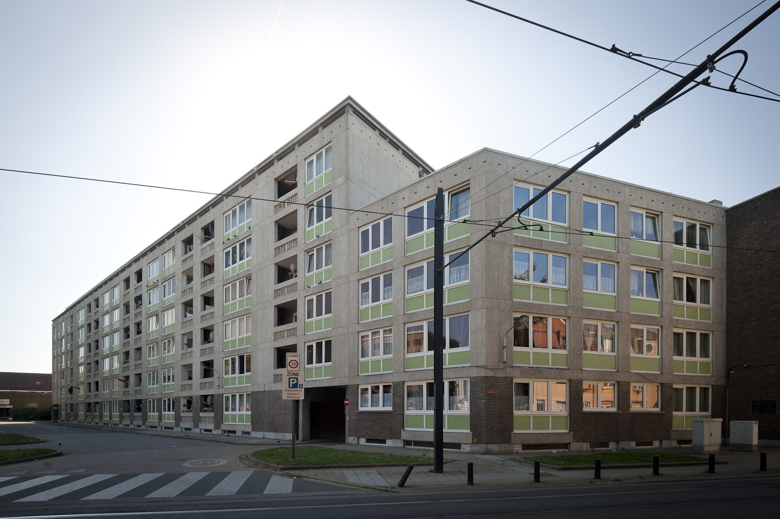 Gevelbeeld appartementsgebouw Cornelis Sneyssonestraat