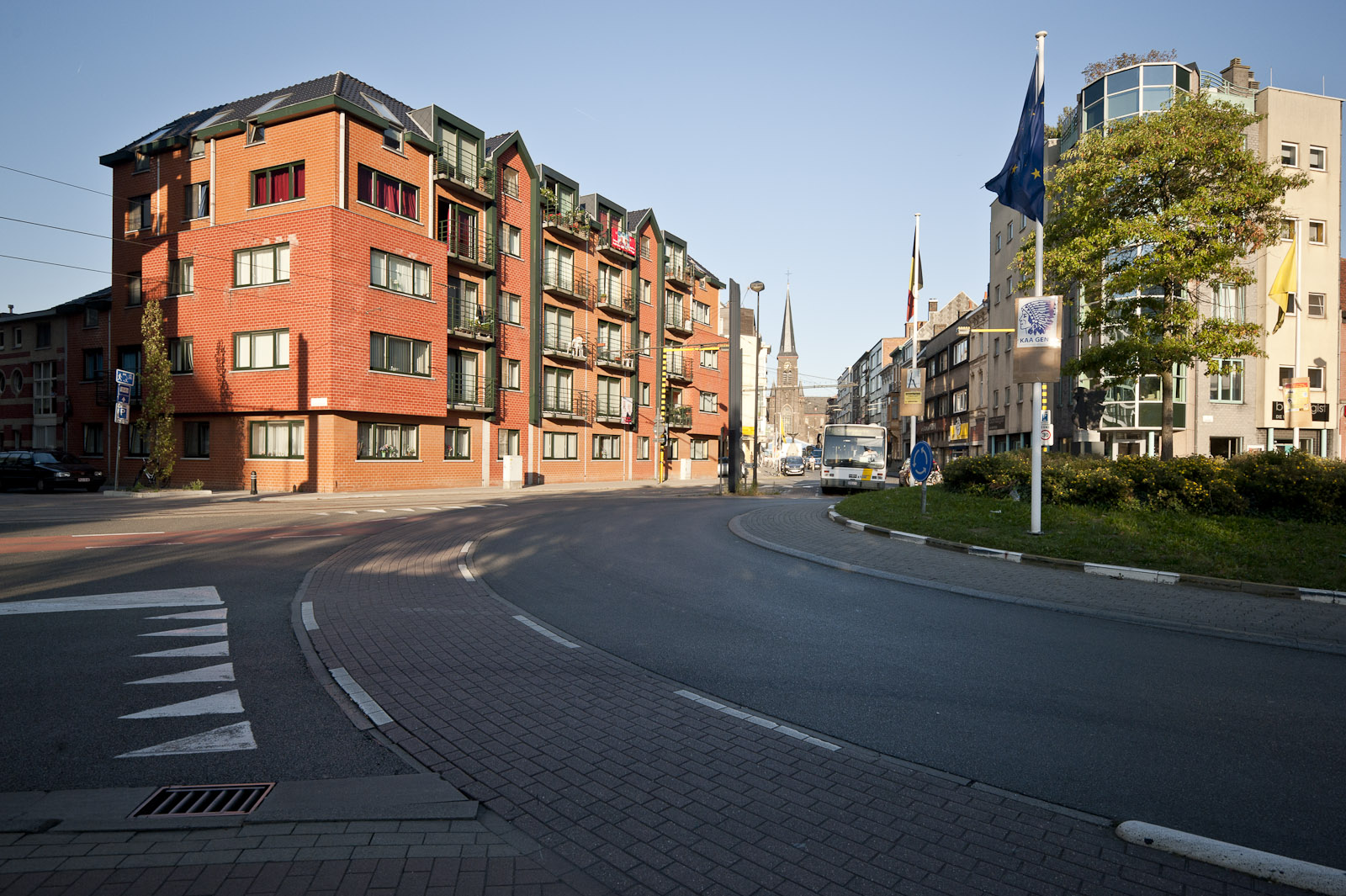 Gevelbeeld appartementsgebouw Edward Blaesstraat