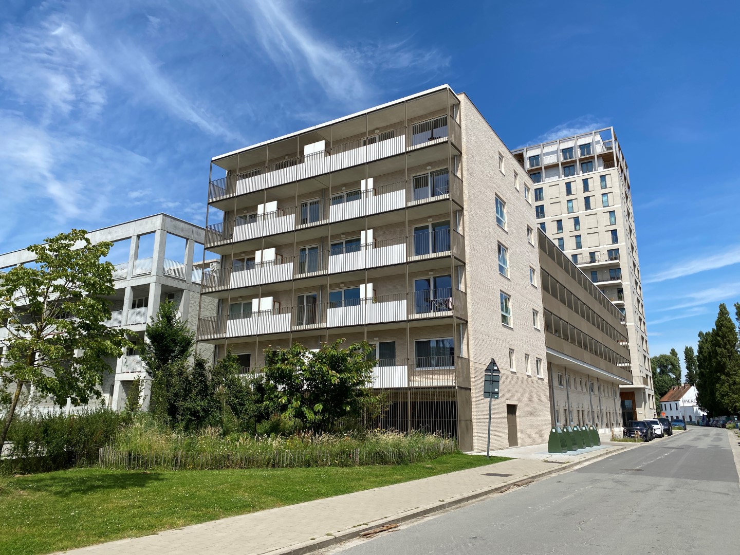 Foto van de gevel van het appartementsgebouw in de Koopvaardijlaan