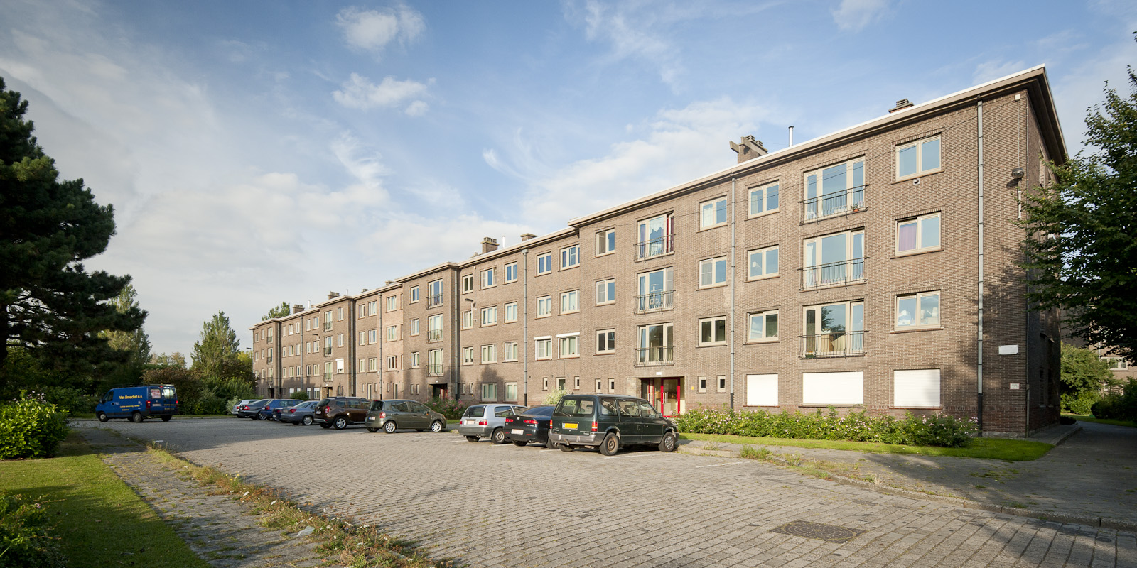 Gevelbeeld van het appartementsgebouw in de Marseillestraat 72-190