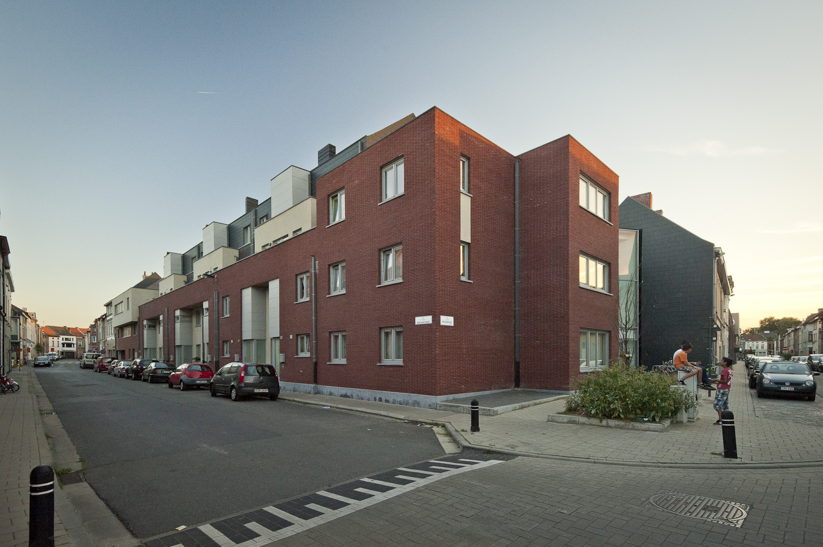 Gevelbeeld appartementsgebouw Moriaanstraat - Weldadigheidsstraat